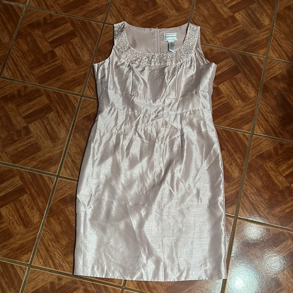 Elegant Sleeveless Dress in Shimmering Light Pink Karin Stevens 14 new